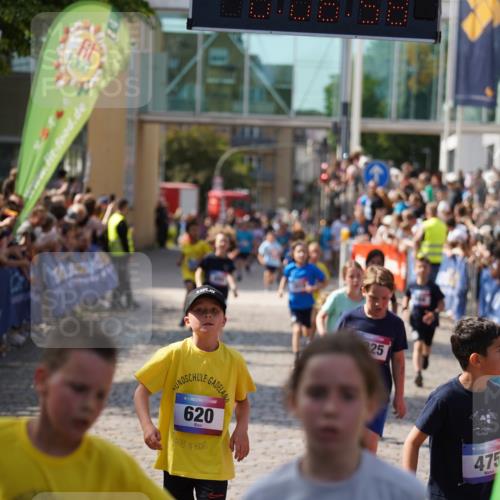 13.06.2025 - Holstenköstenlauf Felixshl http://msf.ph/oto/7924898 13.06.2025 16:21:59 Laufen 360, 475, 494, 496, 620, 624, 629, 721, 748, 888, 984, 1005, 1177, 1325, 1432, 1819, 1829 meine-sportfotos.de