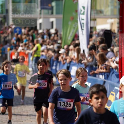 13.06.2025 - Holstenköstenlauf Felixshl http://msf.ph/oto/7924910 13.06.2025 16:22:02 Laufen 360, 494, 496, 620, 624, 629, 721, 748, 752, 888, 984, 1005, 1177, 1325, 1432, 1819, 1826, 1829 meine-sportfotos.de