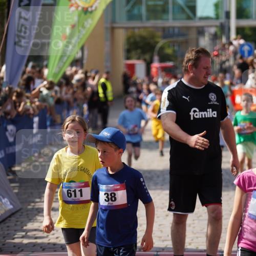 13.06.2025 - Holstenköstenlauf Felixshl http://msf.ph/oto/7924995 13.06.2025 16:22:23 Laufen 38, 329, 333, 341, 342, 351, 353, 470, 486, 488, 611, 747, 754, 867, 994, 1038, 1062, 1175, 1233, 1320, 1395, 1858 meine-sportfotos.de