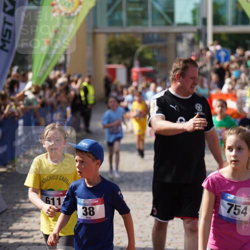 13.06.2025 - Holstenköstenlauf Felixshl http://msf.ph/oto/7924997 13.06.2025 16:22:23 Laufen 38, 329, 333, 341, 342, 351, 353, 470, 486, 488, 611, 747, 754, 867, 994, 1038, 1062, 1175, 1233, 1320, 1395, 1858 meine-sportfotos.de