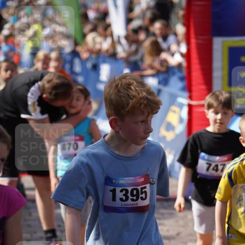 13.06.2025 - Holstenköstenlauf Felixshl http://msf.ph/oto/7925001 13.06.2025 16:22:25 Laufen 38, 164, 329, 333, 341, 342, 343, 351, 353, 470, 486, 488, 611, 747, 867, 994, 1038, 1062, 1175, 1233, 1334, 1395, 1858 meine-sportfotos.de