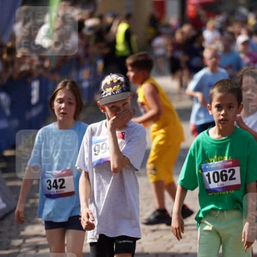 13.06.2025 - Holstenköstenlauf Felixshl http://msf.ph/oto/7925016 13.06.2025 16:22:27 Laufen 164, 329, 333, 341, 342, 343, 351, 355, 356, 486, 867, 896, 994, 1038, 1062, 1175, 1233, 1334, 1858 meine-sportfotos.de