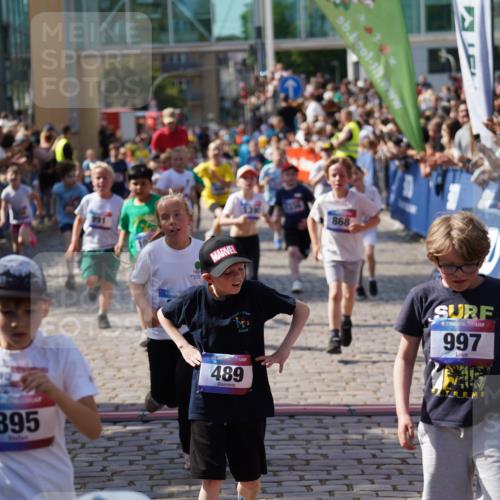 13.06.2025 - Holstenköstenlauf Felixshl http://msf.ph/oto/7925066 13.06.2025 16:22:40 Laufen 45, 50, 123, 125, 214, 225, 347, 354, 489, 606, 720, 868, 869, 881, 886, 887, 890, 895, 987, 991, 997, 1004, 1073, 1138, 1142, 1218, 1279, 1336, 1390, 1823, 1936 meine-sportfotos.de