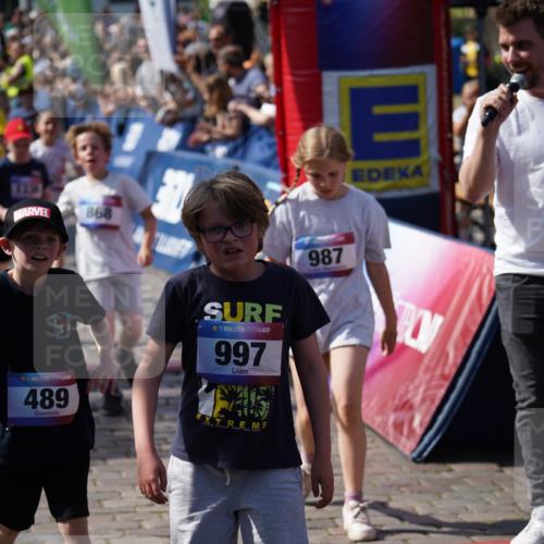 13.06.2025 - Holstenköstenlauf Felixshl http://msf.ph/oto/7925074 13.06.2025 16:22:42 Laufen 45, 50, 123, 125, 214, 225, 347, 354, 489, 606, 720, 868, 869, 881, 886, 887, 890, 895, 987, 991, 1004, 1073, 1138, 1142, 1218, 1336, 1390, 1823, 1866, 1936 meine-sportfotos.de