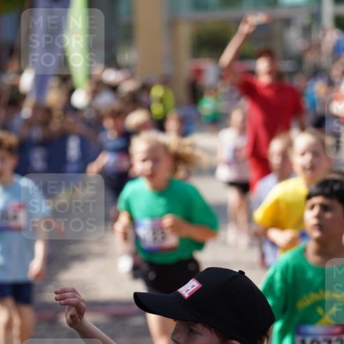 13.06.2025 - Holstenköstenlauf Felixshl http://msf.ph/oto/7925084 13.06.2025 16:22:45 Laufen 45, 50, 123, 125, 214, 225, 347, 354, 606, 608, 720, 868, 869, 881, 886, 887, 991, 1004, 1073, 1138, 1142, 1218, 1336, 1390, 1804, 1823, 1866, 1936 meine-sportfotos.de
