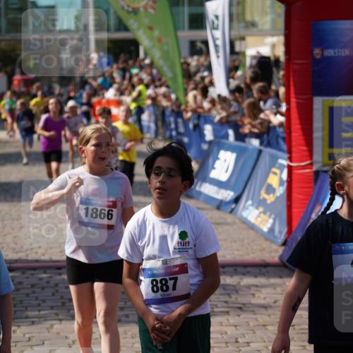 13.06.2025 - Holstenköstenlauf Felixshl http://msf.ph/oto/7925124 13.06.2025 16:22:53 Laufen 109, 603, 608, 621, 880, 1059, 1179, 1276, 1278, 1345, 1804, 1813, 1866 meine-sportfotos.de