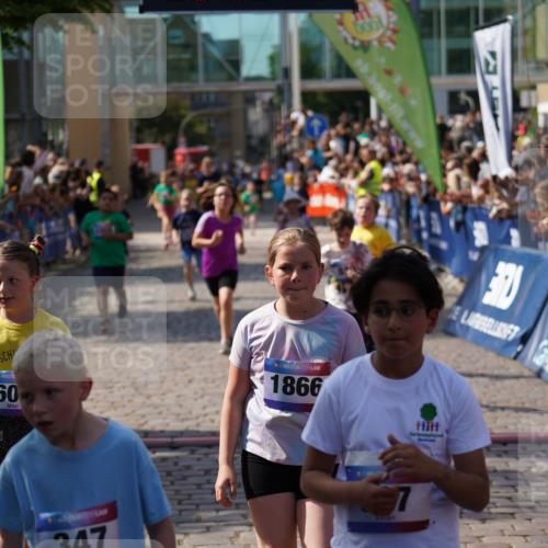 13.06.2025 - Holstenköstenlauf Felixshl http://msf.ph/oto/7925126 13.06.2025 16:22:54 Laufen 109, 603, 608, 612, 621, 880, 1059, 1179, 1276, 1278, 1345, 1394, 1804, 1813 meine-sportfotos.de