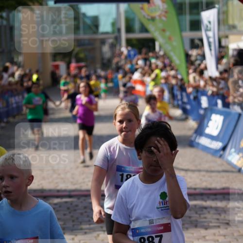 13.06.2025 - Holstenköstenlauf Felixshl http://msf.ph/oto/7925130 13.06.2025 16:22:54 Laufen 109, 603, 608, 612, 621, 880, 1059, 1179, 1276, 1278, 1345, 1394, 1804, 1813 meine-sportfotos.de
