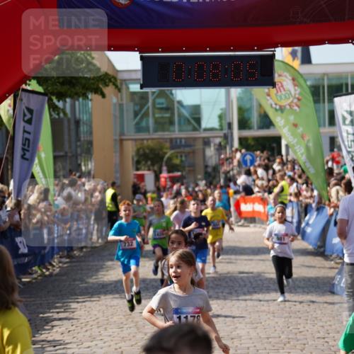 13.06.2025 - Holstenköstenlauf Felixshl http://msf.ph/oto/7925188 13.06.2025 16:23:07 Laufen 604, 615, 730, 732, 745, 746, 883, 885, 981, 1074, 1076, 1178, 1226, 1229, 1346, 1420, 1422, 1423 meine-sportfotos.de