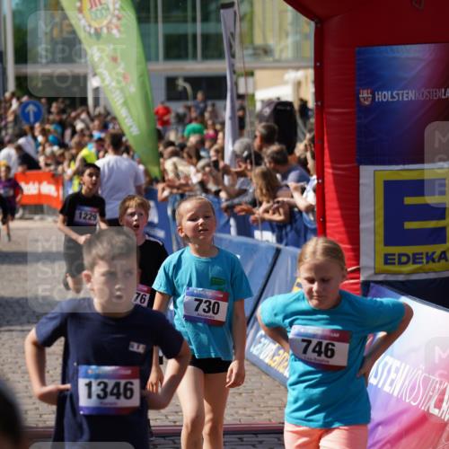 13.06.2025 - Holstenköstenlauf Felixshl http://msf.ph/oto/7925218 13.06.2025 16:23:13 Laufen 226, 330, 497, 604, 615, 728, 730, 745, 746, 883, 885, 981, 1076, 1227, 1229, 1281, 1346, 1420, 1422, 1423 meine-sportfotos.de