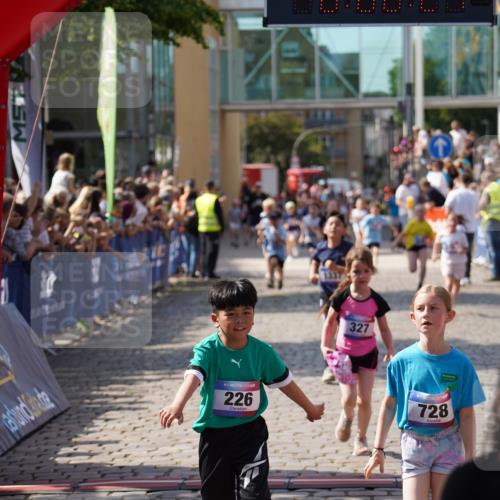 13.06.2025 - Holstenköstenlauf Felixshl http://msf.ph/oto/7925256 13.06.2025 16:23:22 Laufen 226, 327, 330, 359, 497, 616, 728, 750, 870, 988, 1006, 1220, 1337 meine-sportfotos.de