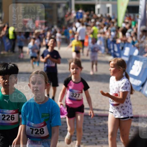 13.06.2025 - Holstenköstenlauf Felixshl http://msf.ph/oto/7925272 13.06.2025 16:23:24 Laufen 221, 226, 327, 359, 616, 728, 750, 870, 988, 1006, 1220, 1337 meine-sportfotos.de