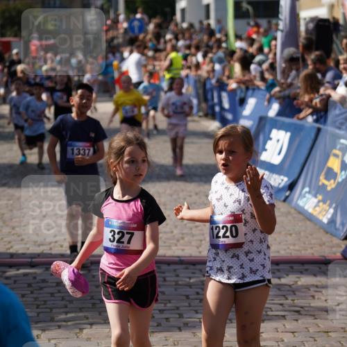 13.06.2025 - Holstenköstenlauf Felixshl http://msf.ph/oto/7925275 13.06.2025 16:23:25 Laufen 221, 226, 327, 359, 616, 728, 750, 870, 988, 1006, 1220, 1337, 1342 meine-sportfotos.de