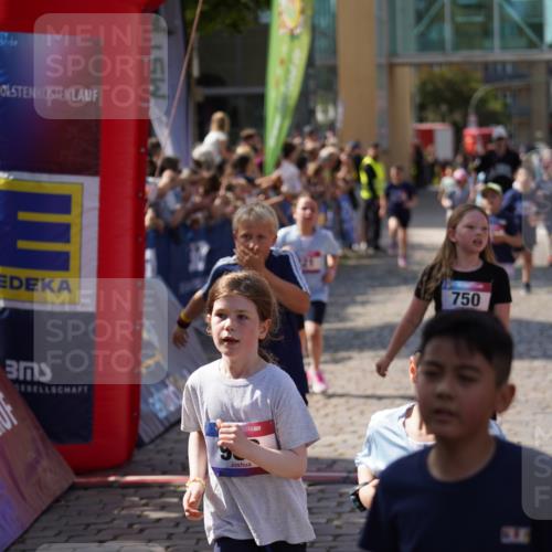 13.06.2025 - Holstenköstenlauf Felixshl http://msf.ph/oto/7925312 13.06.2025 16:23:30 Laufen 221, 359, 483, 616, 725, 750, 870, 988, 989, 995, 1000, 1006, 1174, 1327, 1342 meine-sportfotos.de