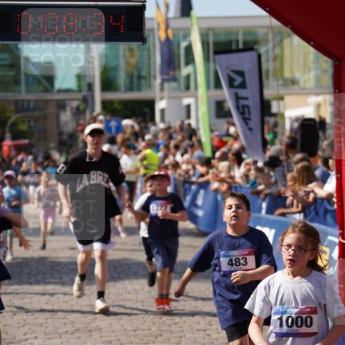 13.06.2025 - Holstenköstenlauf Felixshl http://msf.ph/oto/7925348 13.06.2025 16:23:36 Laufen 163, 221, 332, 336, 337, 483, 725, 741, 756, 878, 879, 989, 995, 1000, 1174, 1225, 1327, 1329, 1342 meine-sportfotos.de