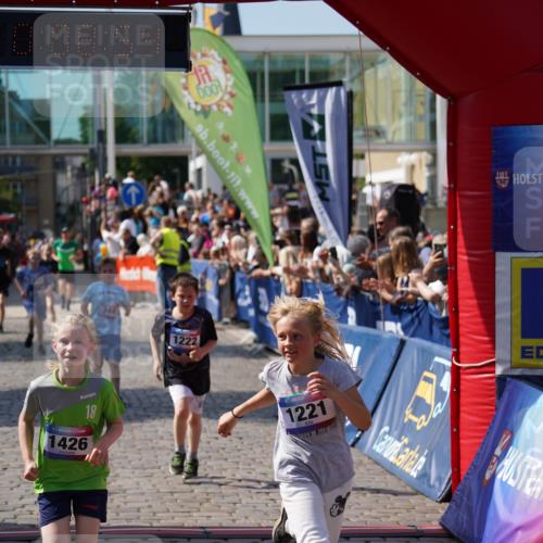 13.06.2025 - Holstenköstenlauf Felixshl http://msf.ph/oto/7925410 13.06.2025 16:23:55 Laufen 348, 490, 607, 1221, 1222, 1343, 1392, 1426 meine-sportfotos.de