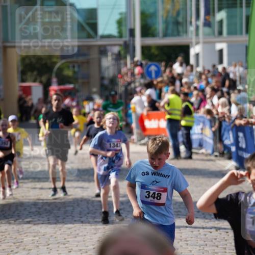 13.06.2025 - Holstenköstenlauf Felixshl http://msf.ph/oto/7925436 13.06.2025 16:23:59 Laufen 348, 478, 481, 607, 614, 1055, 1221, 1222, 1343, 1392, 1426 meine-sportfotos.de