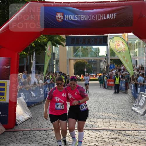 13.06.2025 - Holstenköstenlauf Felixshl http://msf.ph/oto/7925658 13.06.2025 20:09:28 Laufen 3176, 3179 meine-sportfotos.de