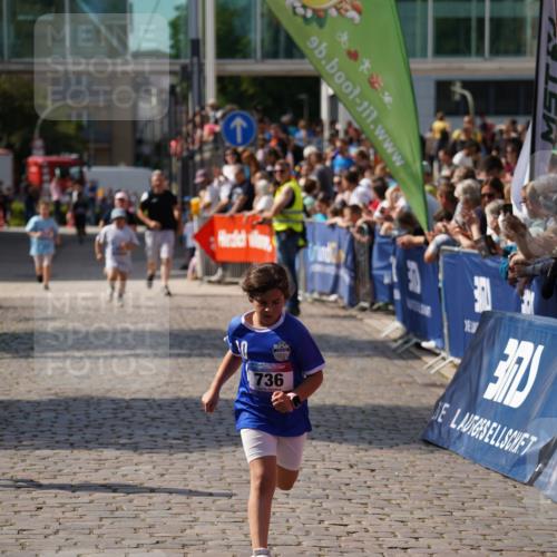 13.06.2025 - Holstenköstenlauf Felixshl http://msf.ph/oto/7925736 13.06.2025 16:25:19 Laufen 724, 736 meine-sportfotos.de