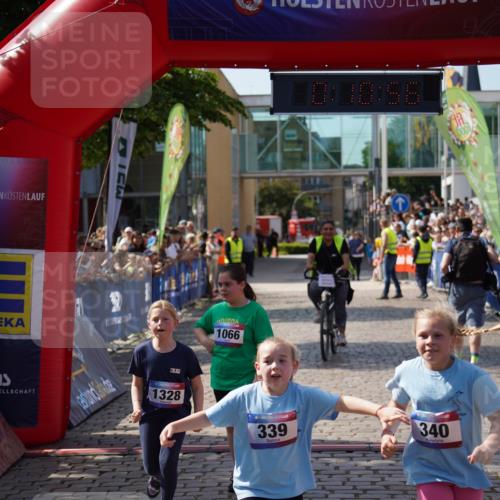 13.06.2025 - Holstenköstenlauf Felixshl http://msf.ph/oto/7925821 13.06.2025 16:25:57 Laufen 339, 340, 1066, 1328 meine-sportfotos.de