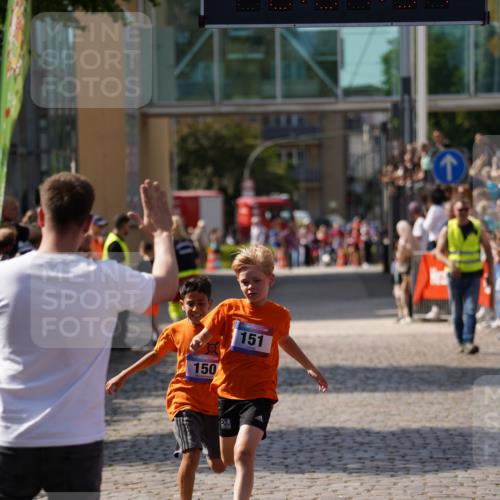 13.06.2025 - Holstenköstenlauf Felixshl http://msf.ph/oto/7925842 13.06.2025 16:35:08 Laufen 150, 151 meine-sportfotos.de