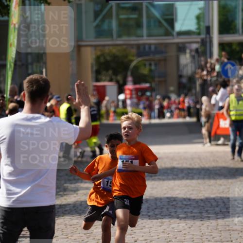 13.06.2025 - Holstenköstenlauf Felixshl http://msf.ph/oto/7925846 13.06.2025 16:35:08 Laufen 150, 151 meine-sportfotos.de