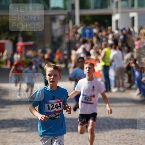 13.06.2025 - Holstenköstenlauf Felixshl http://msf.ph/oto/7925965 13.06.2025 16:35:48 Laufen 147, 235, 392, 925, 1095, 1244, 1429 meine-sportfotos.de