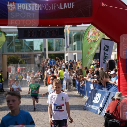 13.06.2025 - Holstenköstenlauf Felixshl http://msf.ph/oto/7925977 13.06.2025 16:35:51 Laufen 82, 147, 235, 383, 392, 653, 792, 925, 1095, 1244, 1429 meine-sportfotos.de