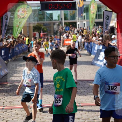 13.06.2025 - Holstenköstenlauf Felixshl http://msf.ph/oto/7925997 13.06.2025 16:35:56 Laufen 82, 147, 235, 383, 518, 653, 792, 1095, 1429 meine-sportfotos.de