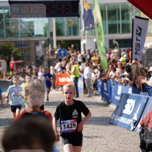 13.06.2025 - Holstenköstenlauf Felixshl http://msf.ph/oto/7926003 13.06.2025 16:35:58 Laufen 82, 147, 383, 518, 525, 653, 770, 792, 1429 meine-sportfotos.de