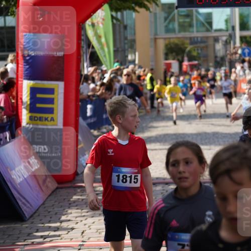 13.06.2025 - Holstenköstenlauf Felixshl http://msf.ph/oto/7926053 13.06.2025 16:36:12 Laufen 94, 233, 382, 515, 520, 631, 646, 654, 898, 911, 1128, 1130, 1815, 1868 meine-sportfotos.de