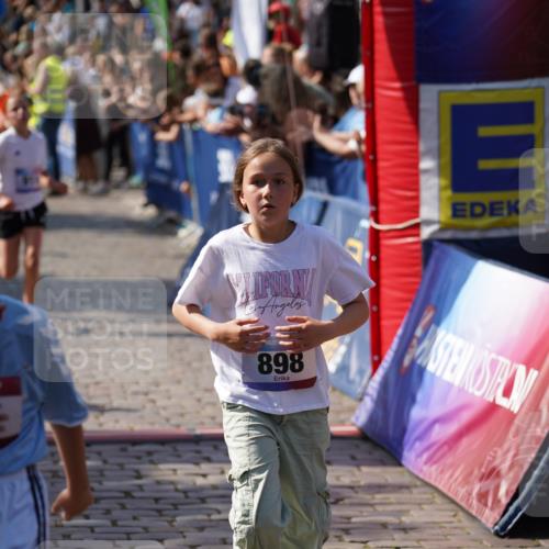 13.06.2025 - Holstenköstenlauf Felixshl http://msf.ph/oto/7926062 13.06.2025 16:36:15 Laufen 94, 233, 382, 387, 391, 515, 520, 631, 646, 654, 898, 911, 1128, 1868 meine-sportfotos.de