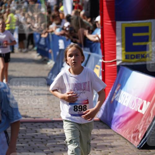 13.06.2025 - Holstenköstenlauf Felixshl http://msf.ph/oto/7926063 13.06.2025 16:36:15 Laufen 94, 233, 382, 387, 391, 515, 520, 631, 646, 654, 898, 911, 1128, 1868 meine-sportfotos.de
