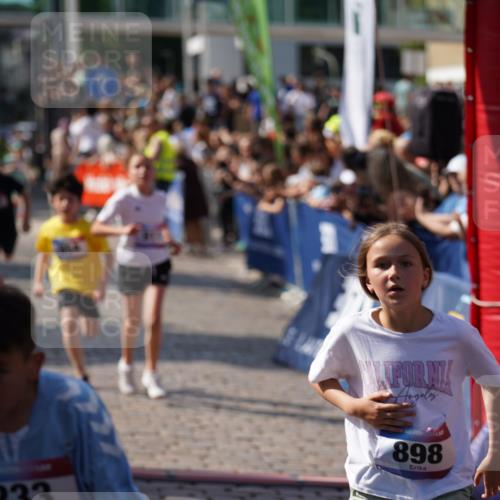 13.06.2025 - Holstenköstenlauf Felixshl http://msf.ph/oto/7926067 13.06.2025 16:36:15 Laufen 94, 233, 382, 387, 391, 515, 520, 631, 646, 654, 898, 911, 1128, 1868 meine-sportfotos.de