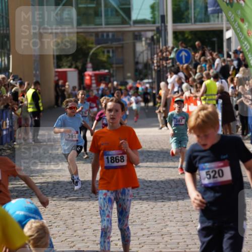 13.06.2025 - Holstenköstenlauf Felixshl http://msf.ph/oto/7926086 13.06.2025 16:36:20 Laufen 94, 135, 376, 382, 387, 388, 391, 515, 520, 631, 646, 654, 911, 1011, 1868 meine-sportfotos.de