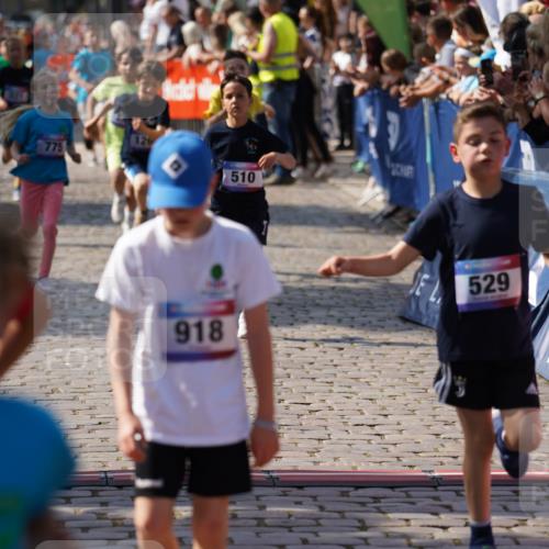 13.06.2025 - Holstenköstenlauf Felixshl http://msf.ph/oto/7926134 13.06.2025 16:36:32 Laufen 77, 389, 499, 510, 521, 528, 529, 635, 644, 764, 765, 775, 918, 920, 1011, 1017, 1132, 1236, 1269, 1358, 1405 meine-sportfotos.de