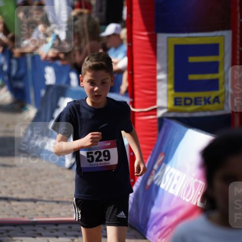 13.06.2025 - Holstenköstenlauf Felixshl http://msf.ph/oto/7926140 13.06.2025 16:36:33 Laufen 77, 367, 389, 499, 510, 521, 528, 529, 635, 644, 764, 765, 775, 918, 920, 1017, 1132, 1236, 1269, 1358, 1405 meine-sportfotos.de
