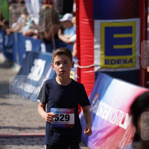 13.06.2025 - Holstenköstenlauf Felixshl http://msf.ph/oto/7926142 13.06.2025 16:36:33 Laufen 77, 367, 389, 499, 510, 521, 528, 529, 635, 644, 764, 765, 775, 918, 920, 1017, 1132, 1236, 1269, 1358, 1405 meine-sportfotos.de