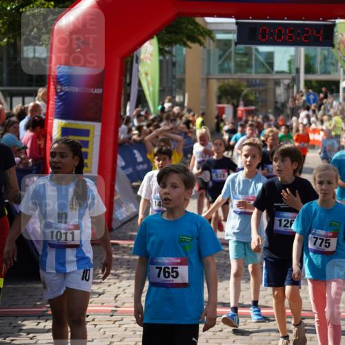 13.06.2025 - Holstenköstenlauf Felixshl http://msf.ph/oto/7926162 13.06.2025 16:36:38 Laufen 46, 367, 389, 499, 510, 521, 528, 635, 644, 761, 765, 772, 775, 903, 1008, 1017, 1092, 1132, 1236, 1269, 1405 meine-sportfotos.de