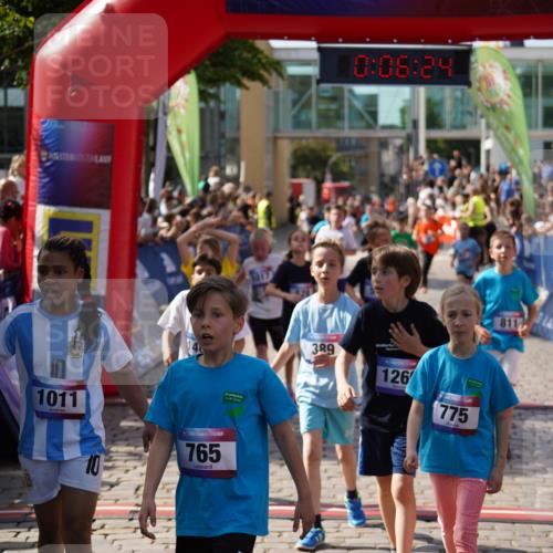 13.06.2025 - Holstenköstenlauf Felixshl http://msf.ph/oto/7926163 13.06.2025 16:36:38 Laufen 46, 367, 389, 499, 510, 521, 528, 635, 644, 761, 765, 772, 775, 903, 1008, 1017, 1092, 1132, 1236, 1269, 1405 meine-sportfotos.de