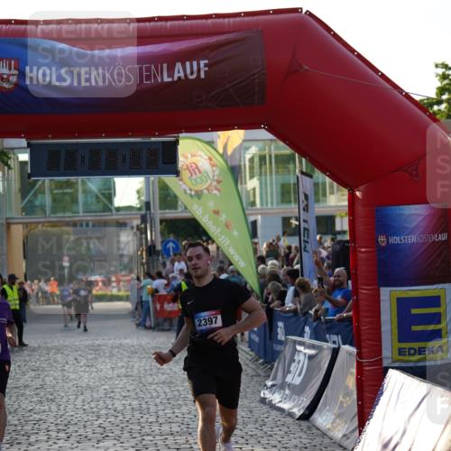 13.06.2025 - Holstenköstenlauf Felixshl http://msf.ph/oto/7926196 13.06.2025 20:14:08 Laufen 2397, 2730 meine-sportfotos.de