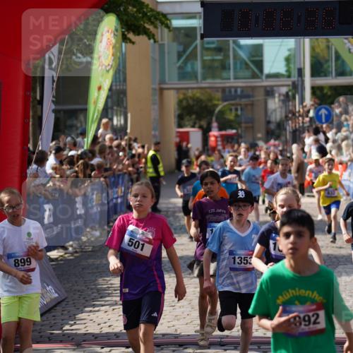 13.06.2025 - Holstenköstenlauf Felixshl http://msf.ph/oto/7926214 13.06.2025 16:36:50 Laufen 21, 58, 61, 154, 381, 501, 517, 522, 523, 632, 777, 789, 793, 899, 1015, 1131, 1238, 1349, 1353 meine-sportfotos.de