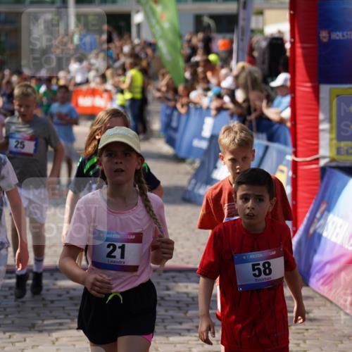13.06.2025 - Holstenköstenlauf Felixshl http://msf.ph/oto/7926274 13.06.2025 16:37:00 Laufen 25, 61, 380, 386, 793, 908, 917, 1026, 1077, 1131, 1247, 1270, 1273 meine-sportfotos.de