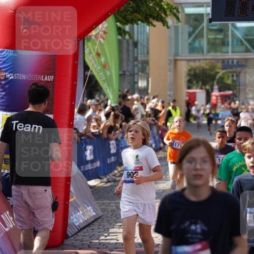 13.06.2025 - Holstenköstenlauf Felixshl http://msf.ph/oto/7926339 13.06.2025 16:37:14 Laufen 148, 375, 379, 508, 511, 630, 906, 1019, 1079, 1133, 1171 meine-sportfotos.de