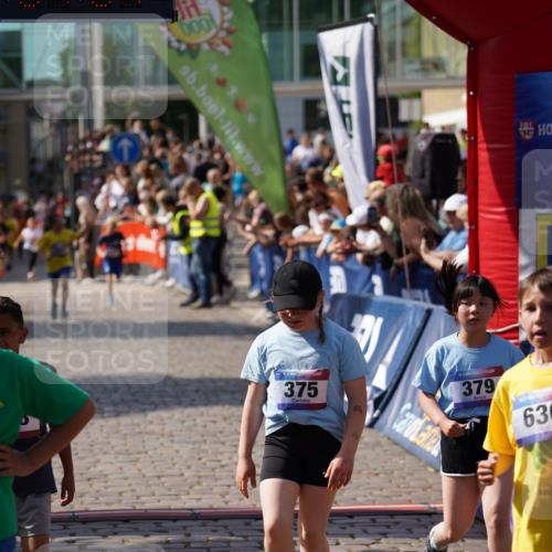 13.06.2025 - Holstenköstenlauf Felixshl http://msf.ph/oto/7926351 13.06.2025 16:37:18 Laufen 148, 369, 375, 379, 630, 647, 657, 1019, 1098, 1129, 1133, 1170, 1171, 1274 meine-sportfotos.de