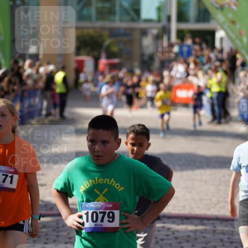 13.06.2025 - Holstenköstenlauf Felixshl http://msf.ph/oto/7926359 13.06.2025 16:37:19 Laufen 148, 369, 375, 379, 630, 647, 657, 796, 1098, 1129, 1133, 1170, 1171, 1274 meine-sportfotos.de