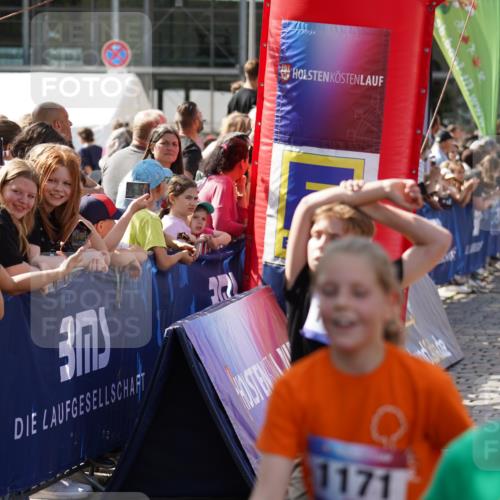 13.06.2025 - Holstenköstenlauf Felixshl http://msf.ph/oto/7926371 13.06.2025 16:37:21 Laufen 1, 369, 379, 506, 512, 647, 657, 796, 923, 1098, 1129, 1170, 1272, 1274 meine-sportfotos.de