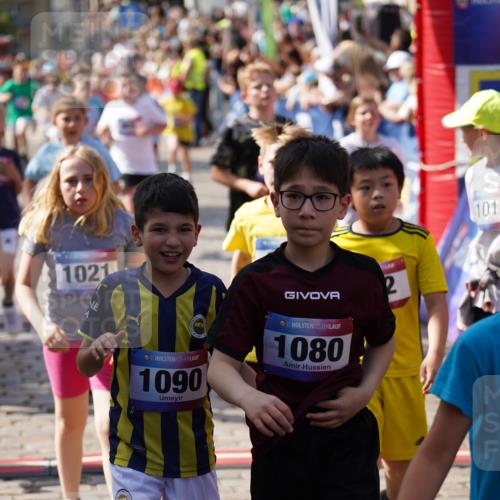13.06.2025 - Holstenköstenlauf Felixshl http://msf.ph/oto/7926460 13.06.2025 16:37:43 Laufen 116, 132, 236, 238, 251, 370, 509, 516, 633, 640, 645, 656, 759, 762, 773, 776, 786, 905, 1012, 1016, 1021, 1022, 1090, 1101, 1126, 1169, 1267, 1401, 1419, 1836, 1862 meine-sportfotos.de