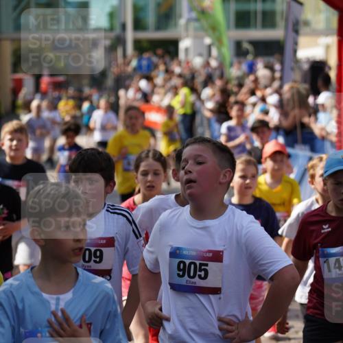 13.06.2025 - Holstenköstenlauf Felixshl http://msf.ph/oto/7926488 13.06.2025 16:37:51 Laufen 251, 509, 516, 633, 637, 638, 639, 643, 760, 773, 786, 902, 912, 1014, 1016, 1018, 1084, 1126, 1169, 1267, 1401, 1419, 1836 meine-sportfotos.de