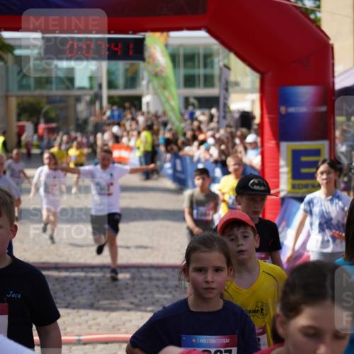 13.06.2025 - Holstenköstenlauf Felixshl http://msf.ph/oto/7926506 13.06.2025 16:37:55 Laufen 637, 638, 639, 643, 760, 783, 902, 912, 1014, 1018, 1084, 1246, 1836 meine-sportfotos.de